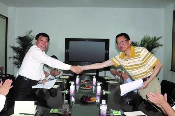 j9��Ϸ������AG Research Co.,LTD��˾ǩ��֬����ҩ�￪��������̸