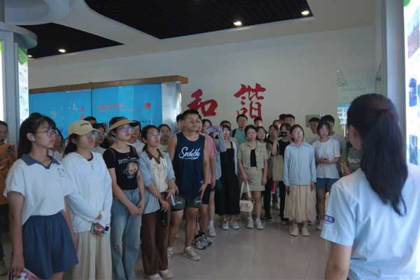 j9游戏,j9游戏,仁爱天使,助学日 j9游戏,j9游戏,仁爱天使,助学日